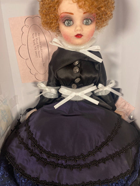 ○Girl with doll○１９７４年ー７８年◇ 高さ１３cm○ 48dcc2bc-d62b-5336-8fcf-