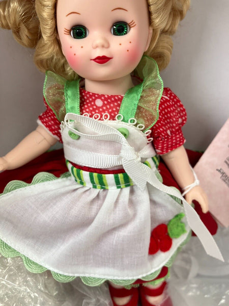 人形 Madame Alexander Country Christmas Doll Madame Alexander Country Christmas Doll